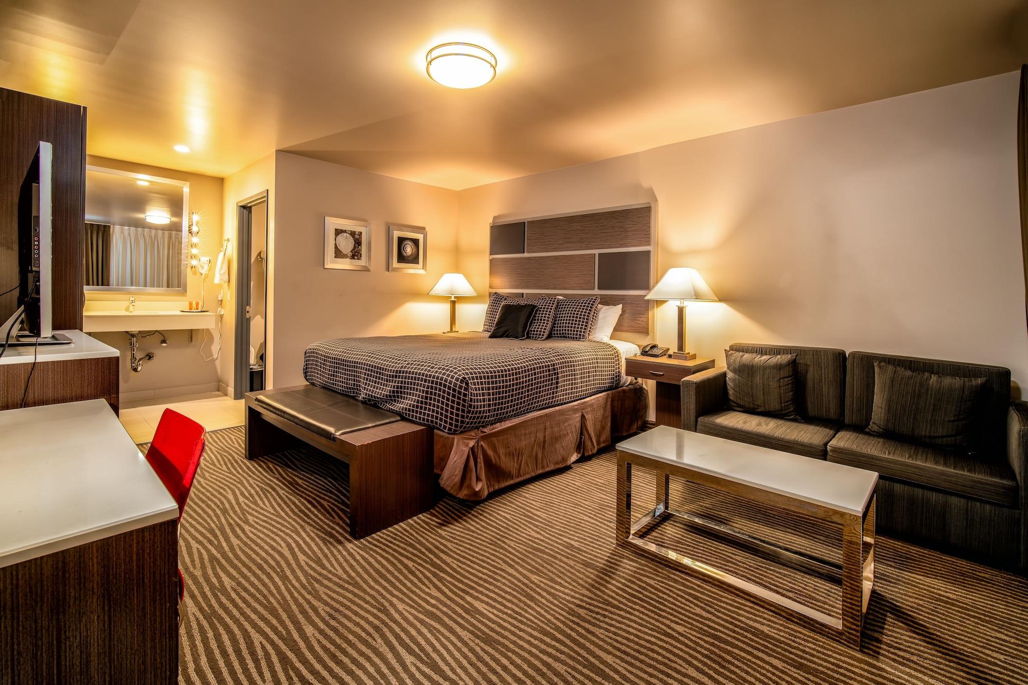 Crescent Bay 3*