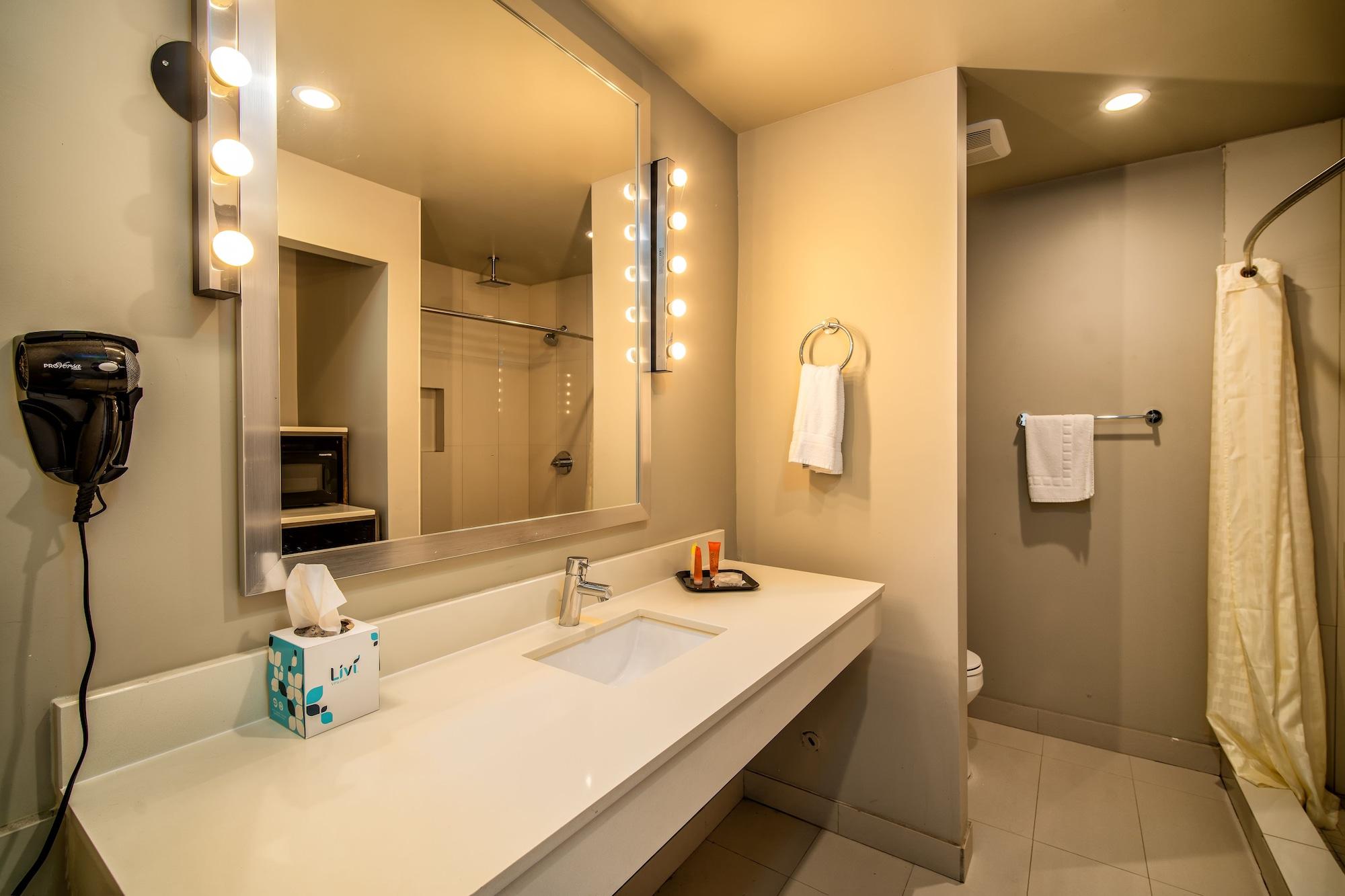 Hotel Crescent Bay 3*